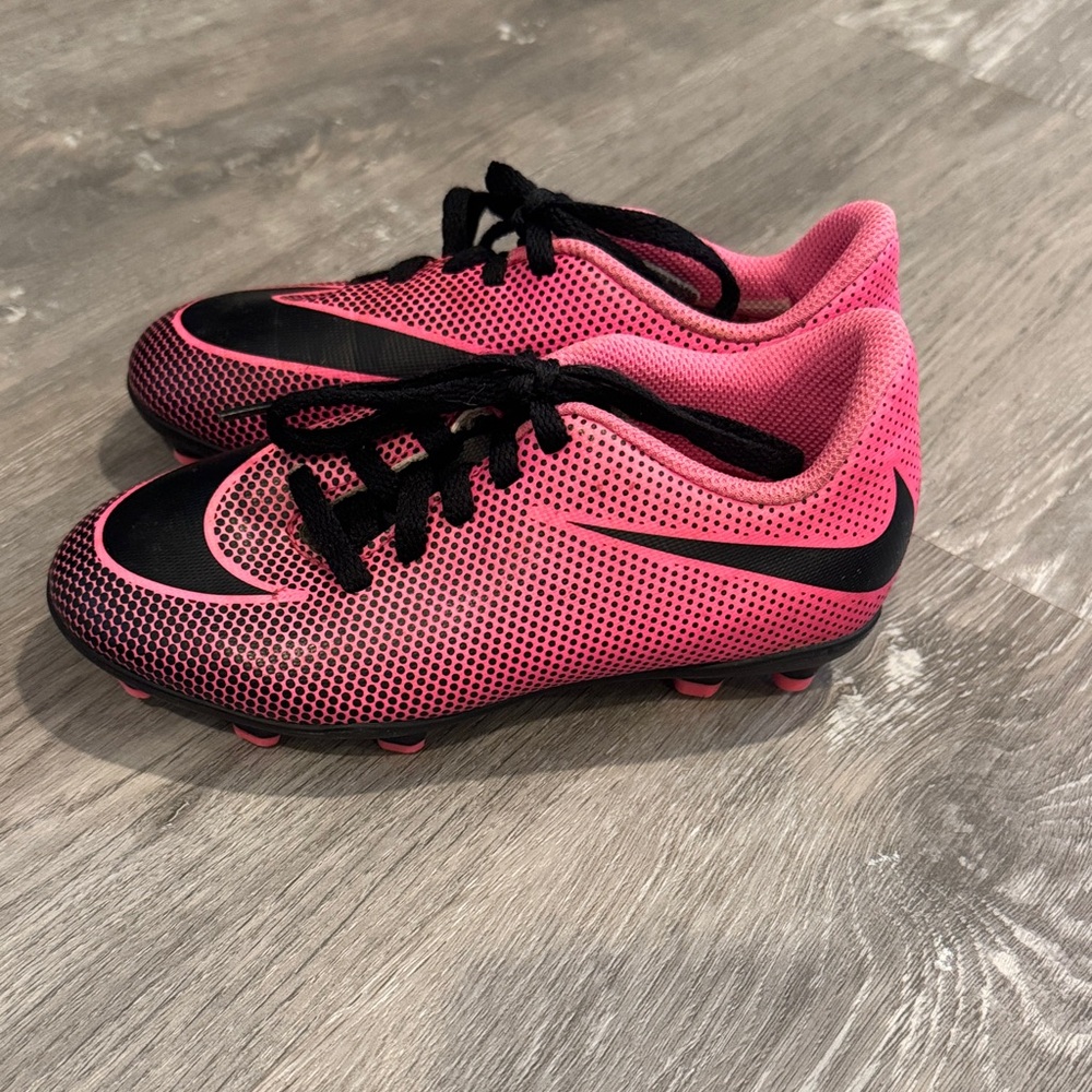 Nike Kids Pink and Black Soccer Cleats